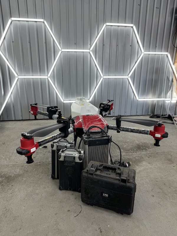 Сільгоспдрон XAG XP2020 для обприскування — комплект від 180 000 грн